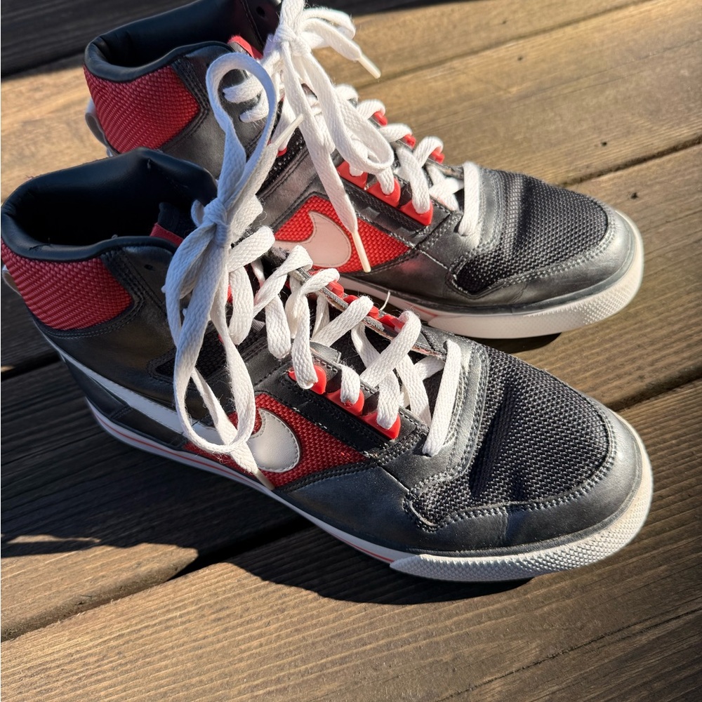 Vintage 2009 Nike Delta Force High – Size 10